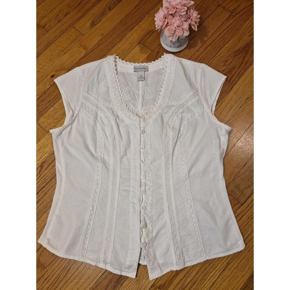 SOFT SURROUNDINGS Women White Embroidered 100% Cotton Sleeveless Button Down